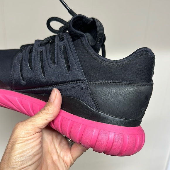 Adidas Tubular Radial Men's Shoes Core Black-Equipment Pink  s75393 like New - Picture 4 of 10